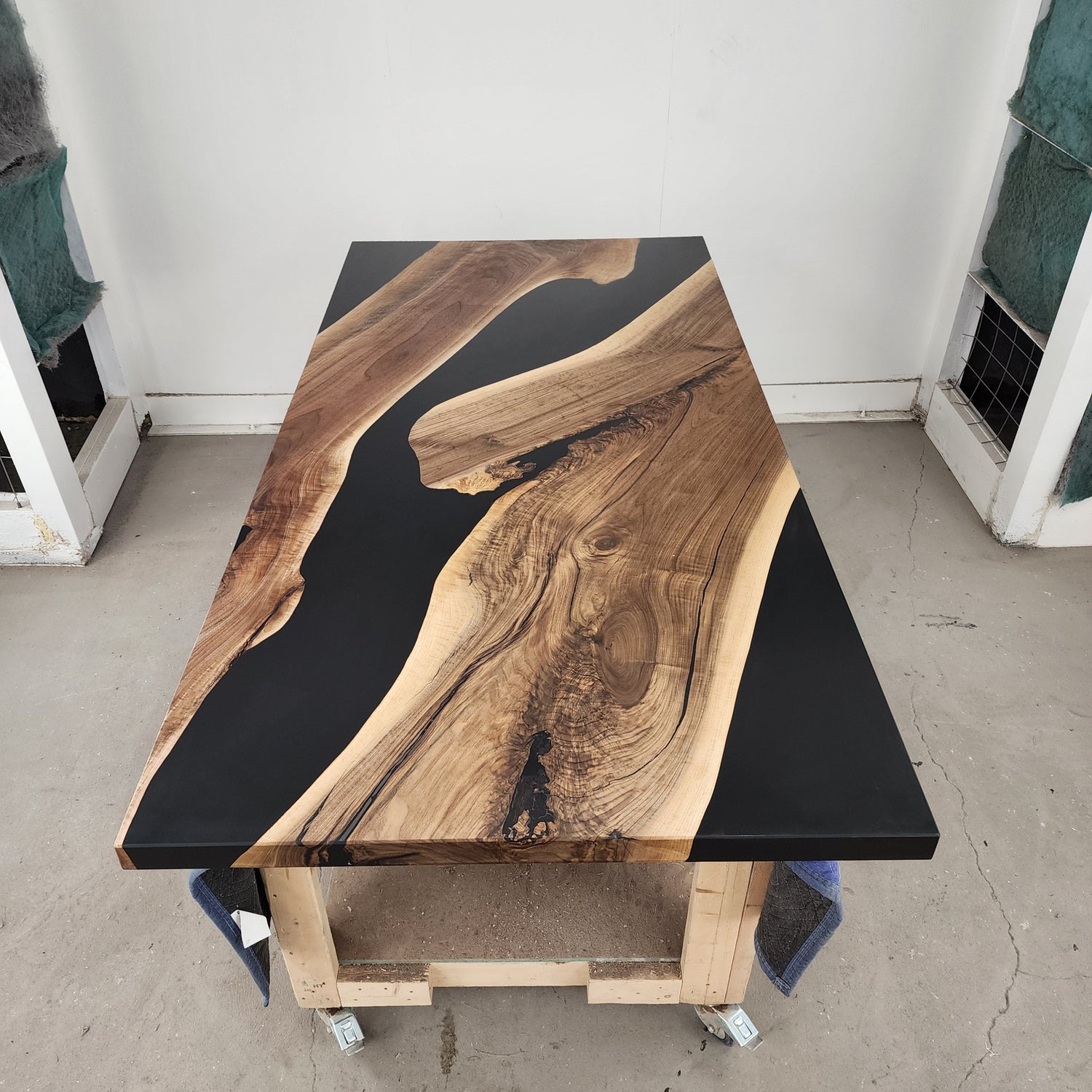 Designer Furniture in Gatineau: Where Custom Craftsmanship Meets Bold Style