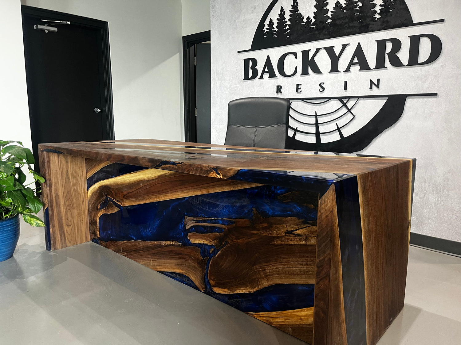 Custom Office Furniture in Ottawa: Build a Workspace That Works for You